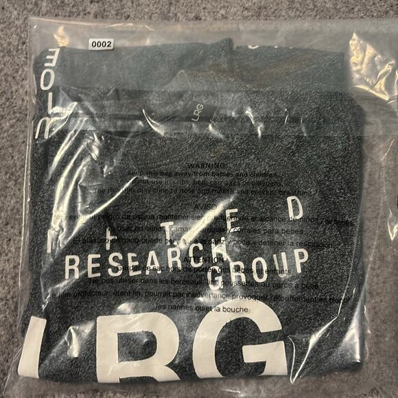 LRG Men's Charcoal Gray Graphic Tee - Picture 7 of 7